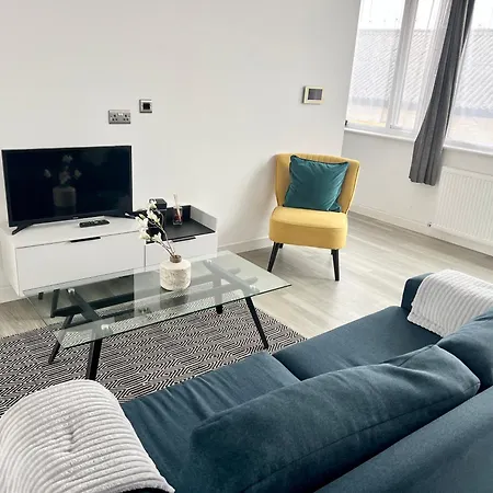 Modern Two Bedroom Apartment With Super Fast Wifi